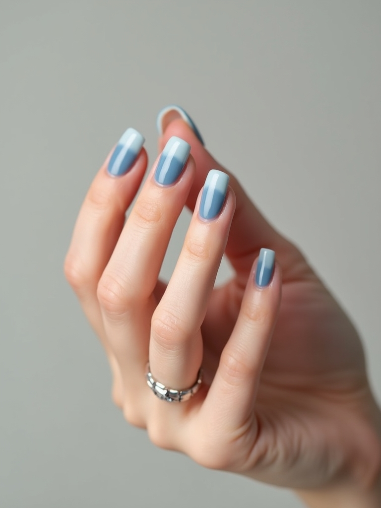 mist blue gradient foggy shimmer