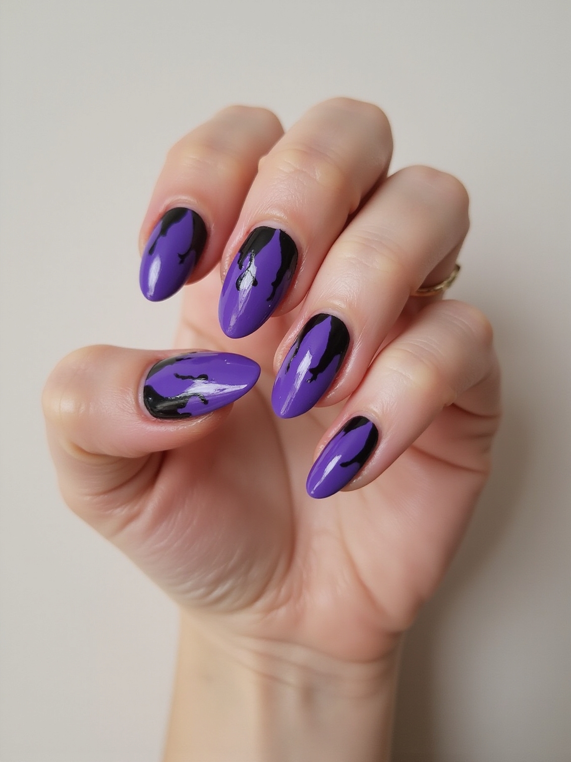 vivid violet outlined flames